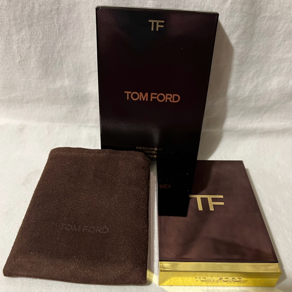 ❣️NIB❣️TOM FORD ✨Honeymoon✨ Eye Color Quad Eyeshadow Palette - Picture 9 of 10